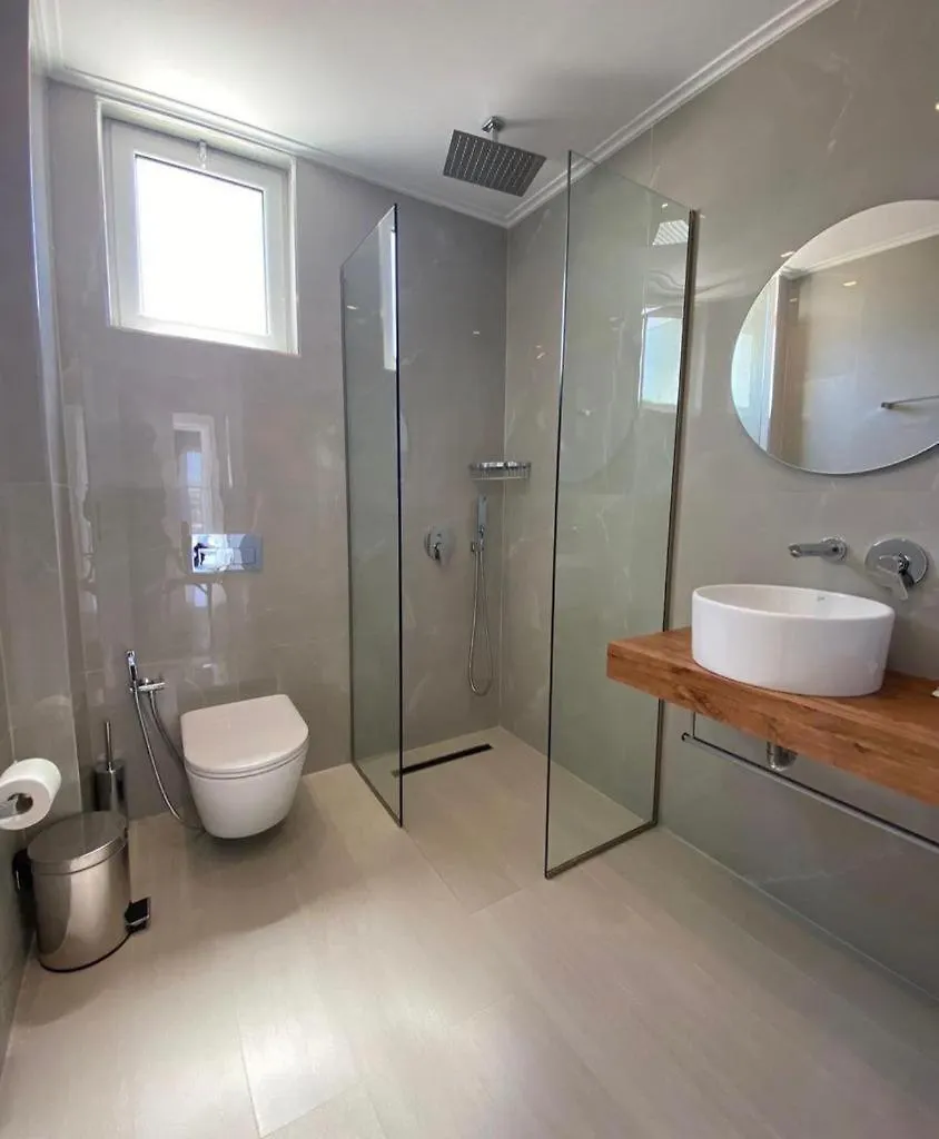 The View Hotel Ksamil 3*,  Albanie