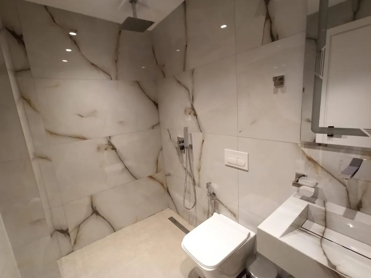 The View Hotel קסאמיל